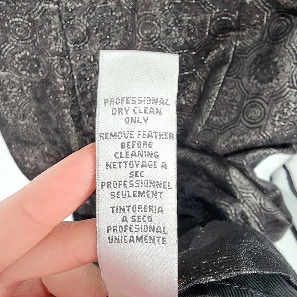 Badgley Mischka Feather Hem Cocktail Dress 10 Metallic Brocade Sleeveless Black - Picture 11 of 11